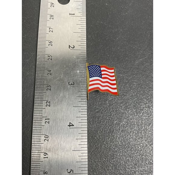 American Flag Enamel Lapel Pin Badge Patriotic Accessory 1 Inch - Picture 4 of 4